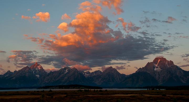 Sunrise 7825_1.jpg